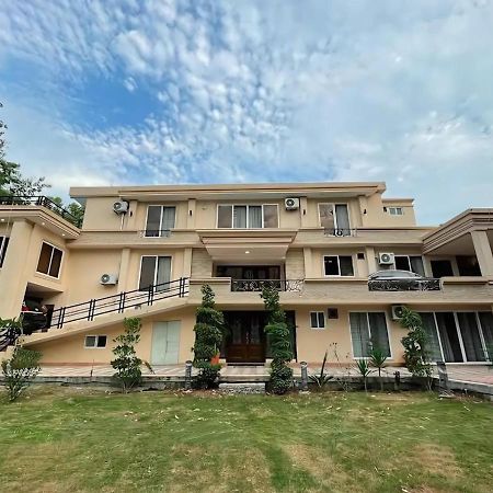 Infinity Villa Exclusive Islamabad Eksteriør bilde
