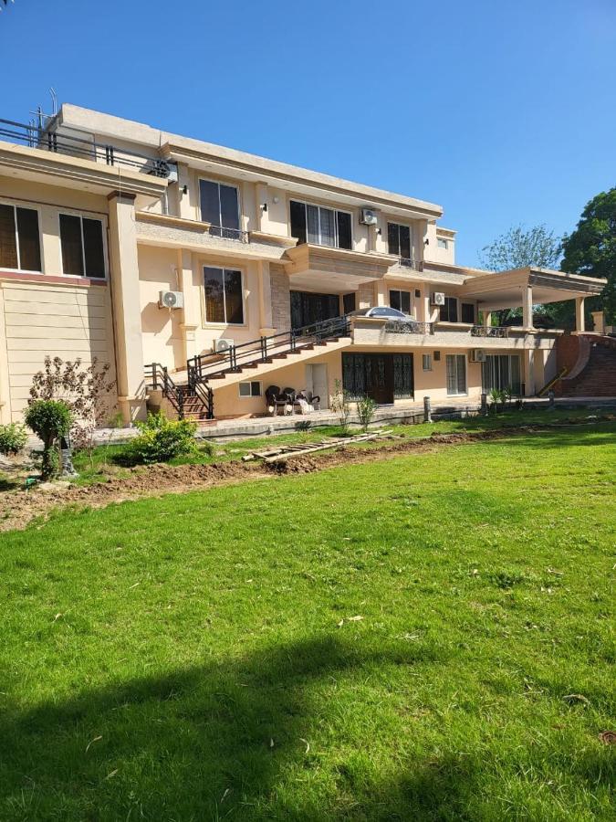 Infinity Villa Exclusive Islamabad Eksteriør bilde