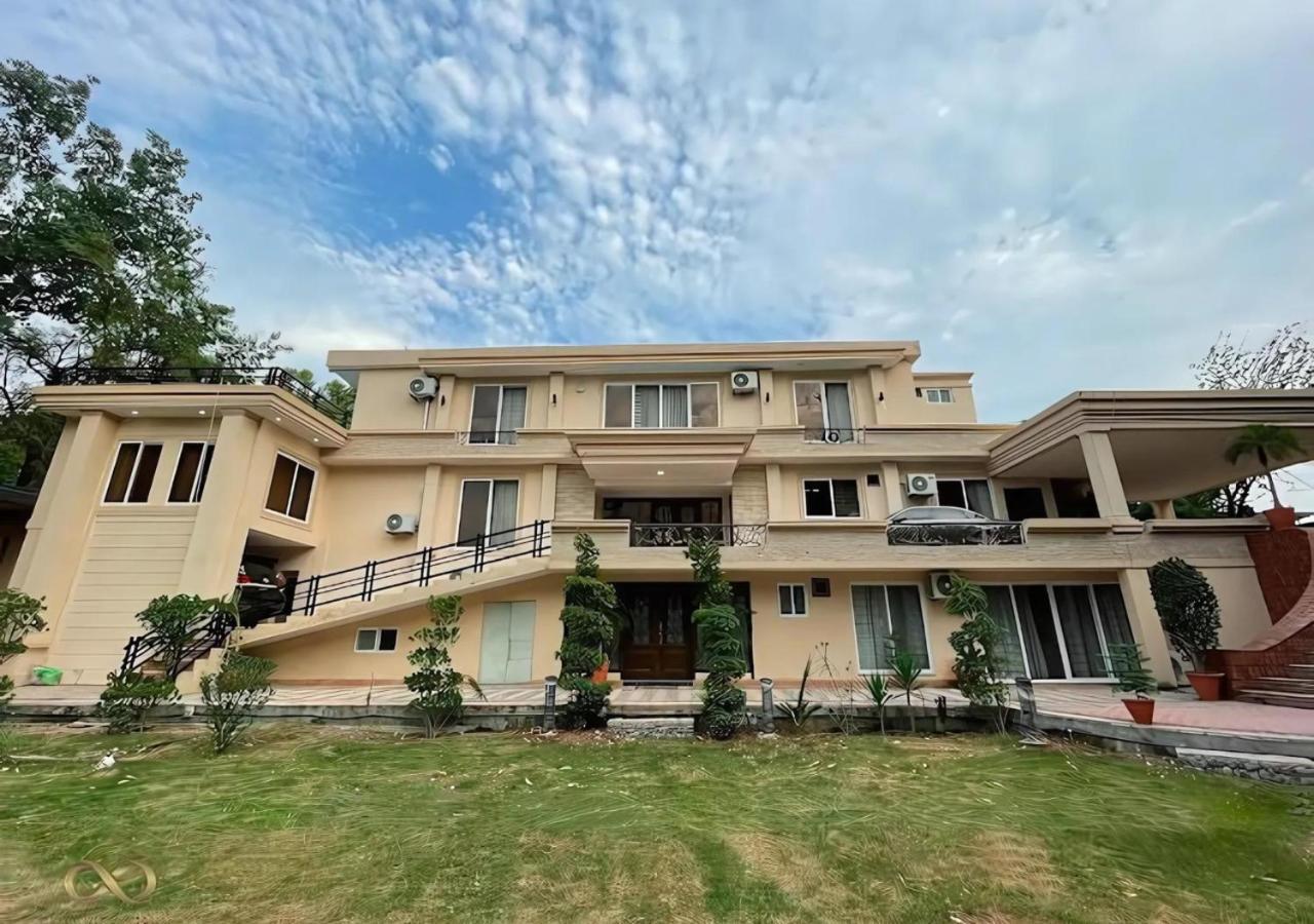 Infinity Villa Exclusive Islamabad Eksteriør bilde